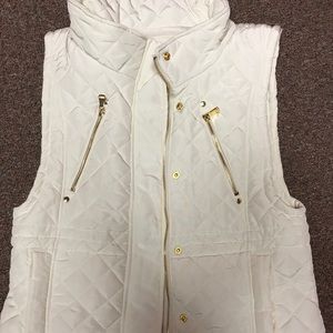 Daytrip puffer vest. NWT