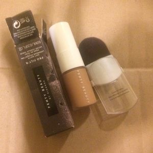 Fenty 340 deluxe sample + foundation brush! ❤️👈🎨