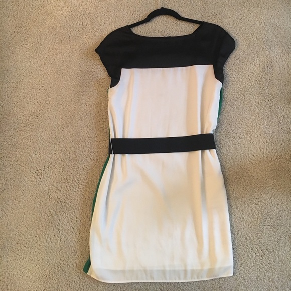 Express Color Block Dress With Belt - Picture 2 of 2
