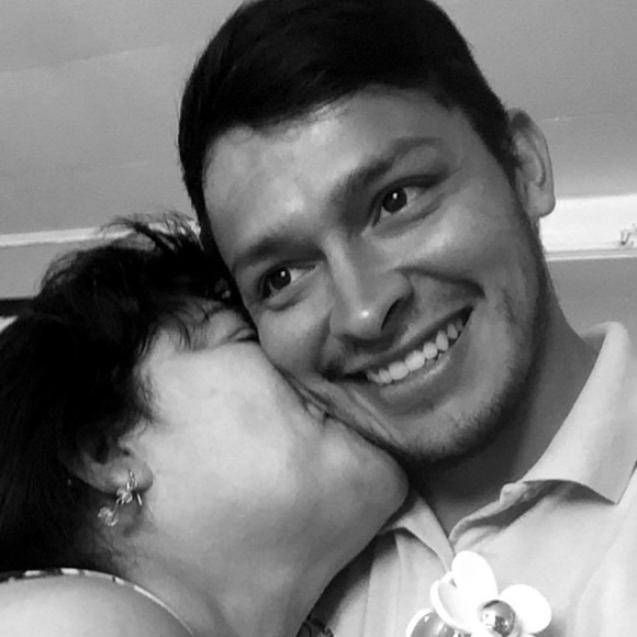 Meet your Posher, Cristian - Picture 1 of 1