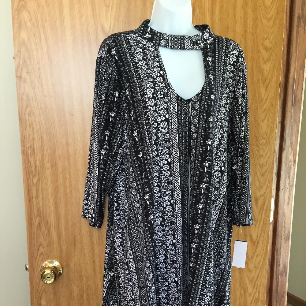 NWT Woman's size 3X--3/4 sleeve Dress