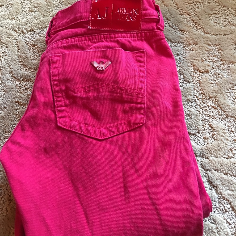 Fire engine RED Armani Jeans. 🚒🚒