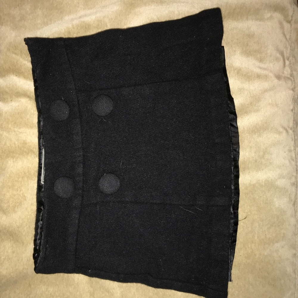 Guess mini skirt