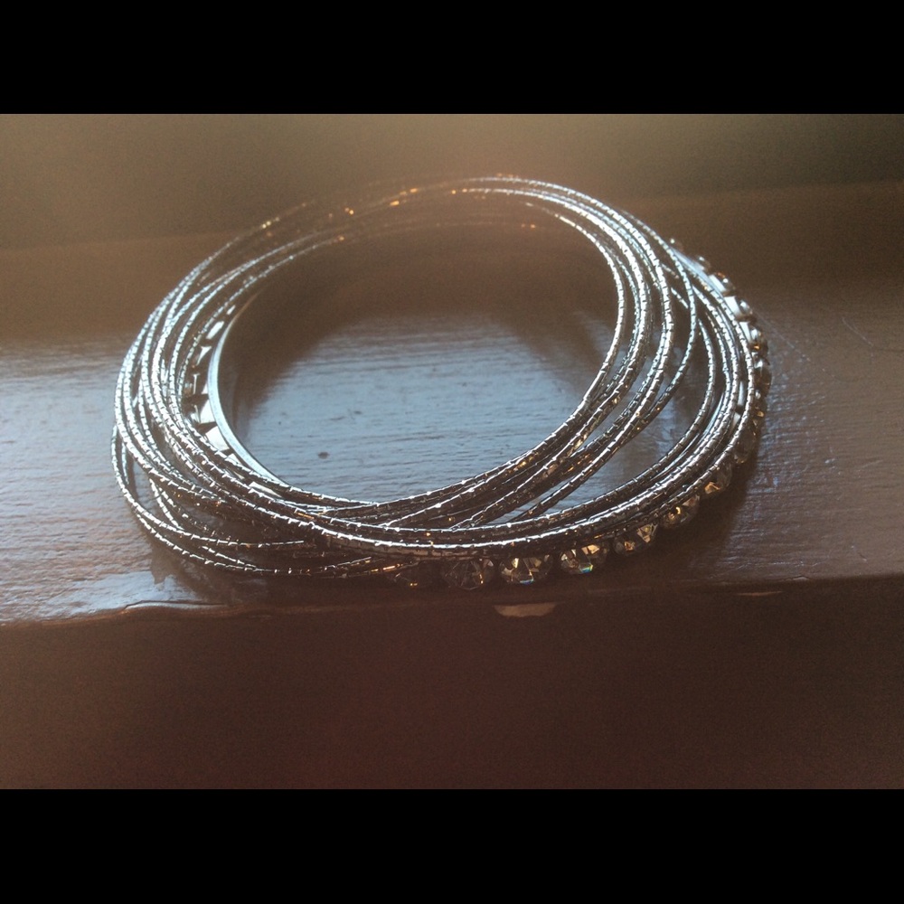 OYA Inseparable Bangle Set - Picture 2 of 2