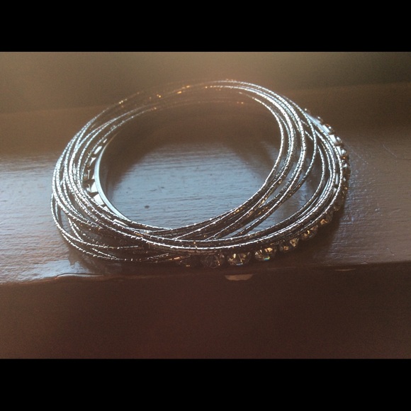 OYA Inseparable Bangle Set - Picture 2 of 2