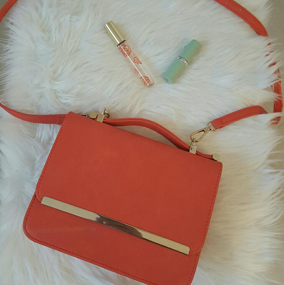 Gently used purse