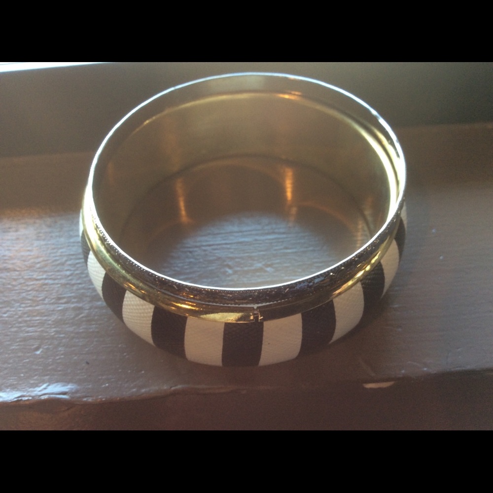 OYA Stripped Bracelet w/ Silver Bangle