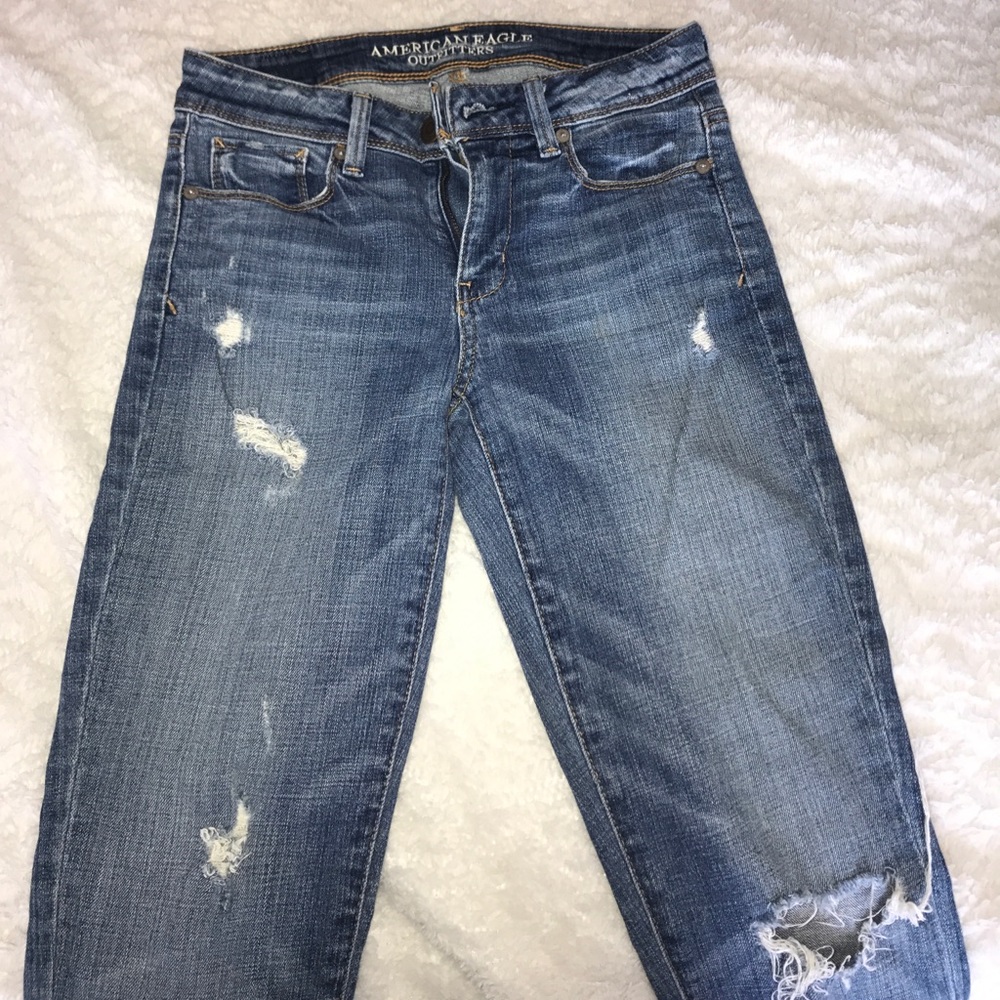 American eagle outfitters distressed jeans