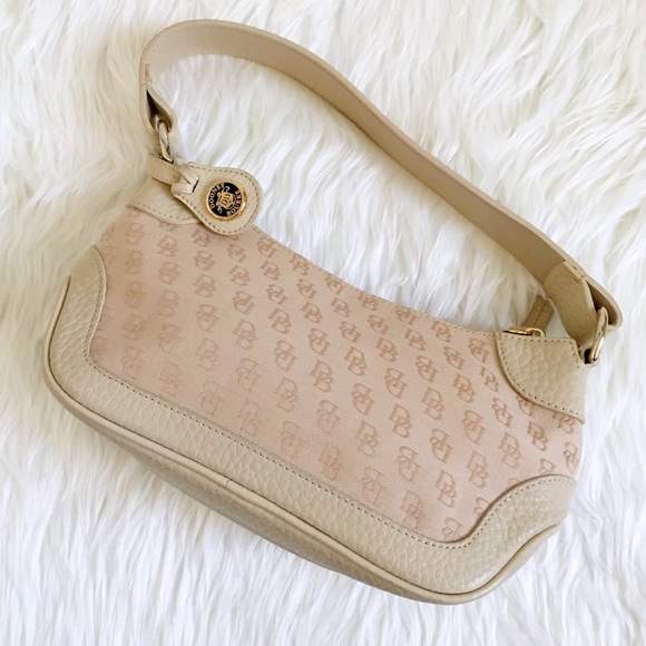 Dooney & Bourke Handbags - • FINAL PRICE • Dooney & Bourke Shoulder Bag