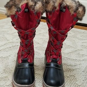Super adorable snow boots