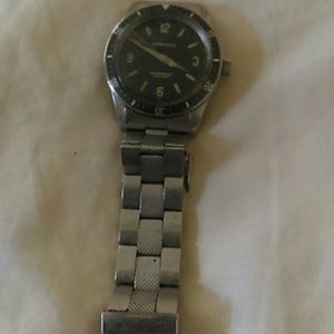 Vintage manual caravell watch by bulova