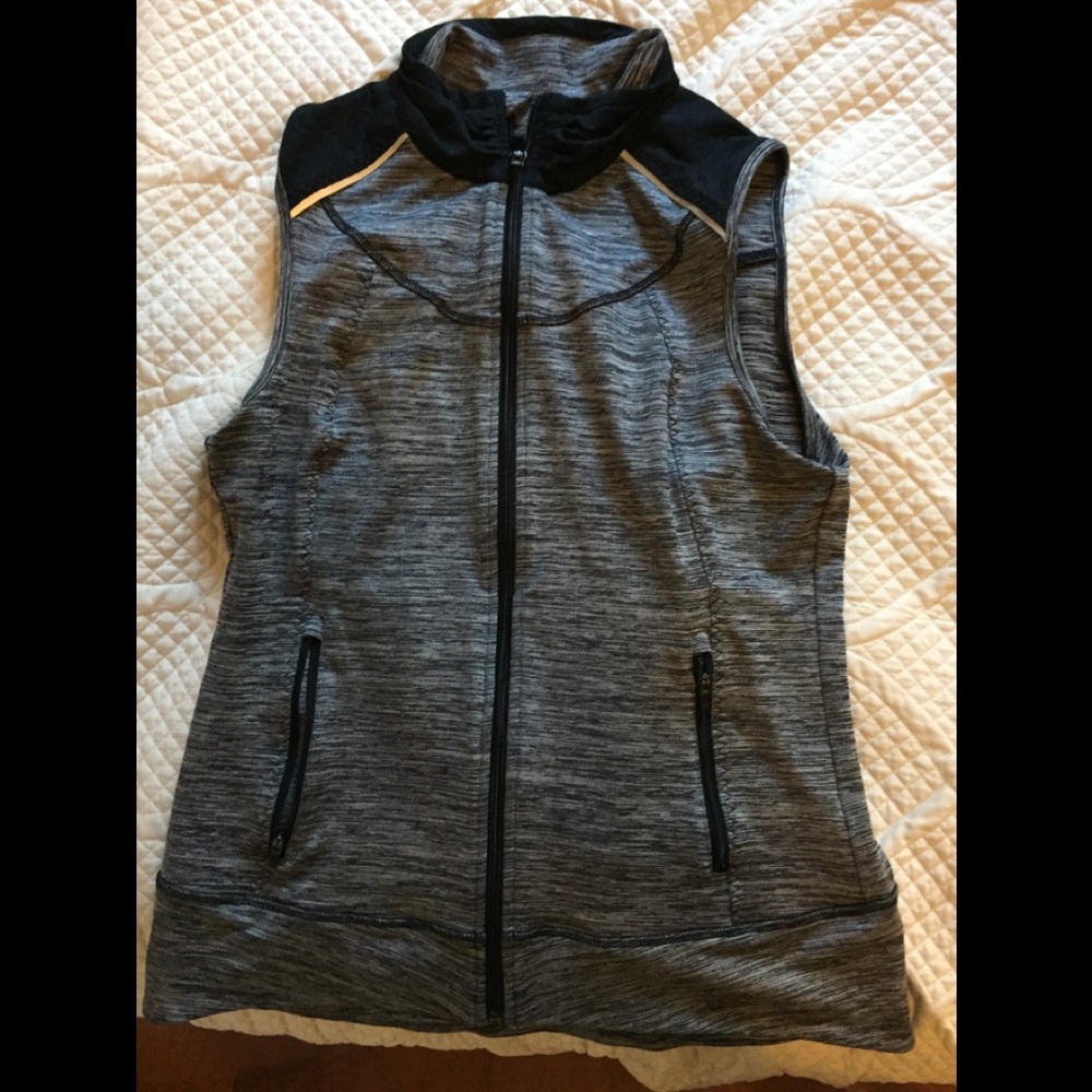 Sporty fall vest!