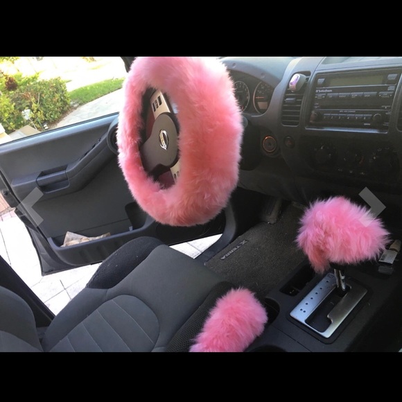 Furry steering wheels & and slides - Picture 4 of 4