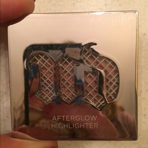 Urban Decay highlighter in Afterlight BRAND NEW