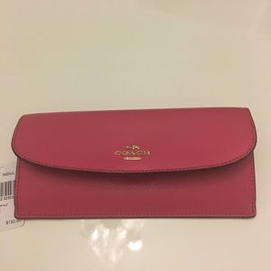 Coach Wallet {check out the matching purse also!}