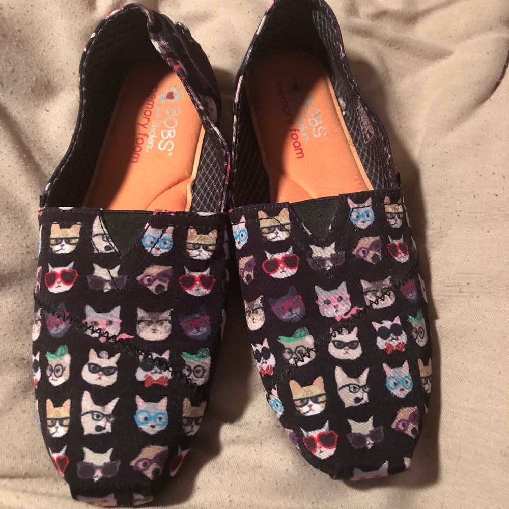 EUC Hipster Dog and Cat Bobs