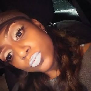 Meet your Posher, Lala