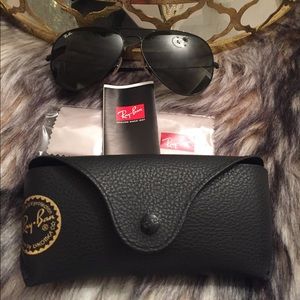RAY BAN sunglasses