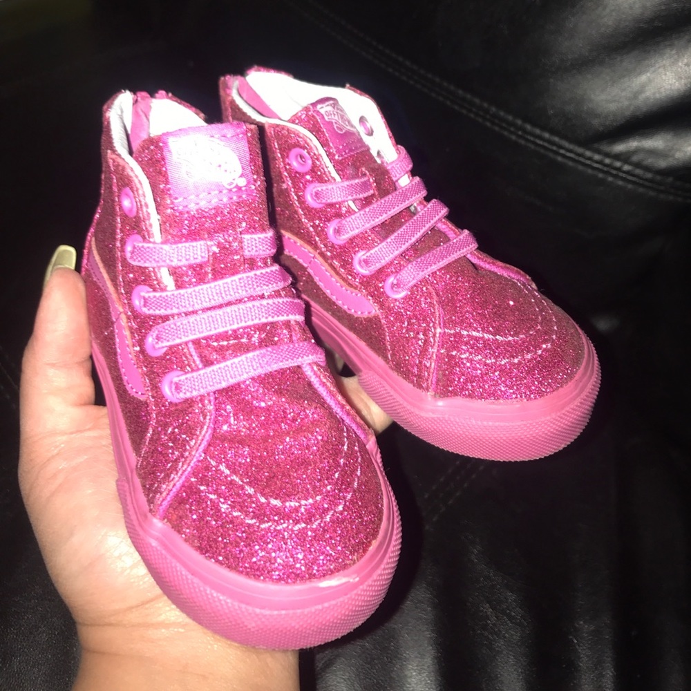 Toddler’s Glittery Sk8 Hi Vans