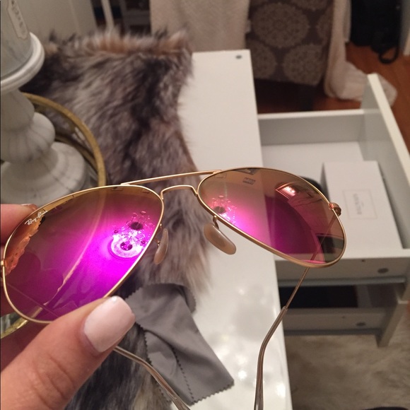 ** SOLD ** RAY BAN sunglasses - Picture 2 of 3