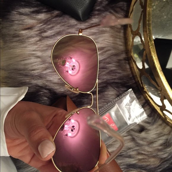 ** SOLD ** RAY BAN sunglasses - Picture 3 of 3