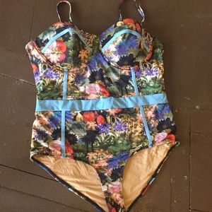 Swimsuit floral jungle