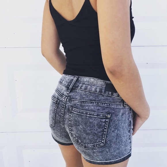 “CELEBRITY * PINK” SHORTS - Picture 3 of 3