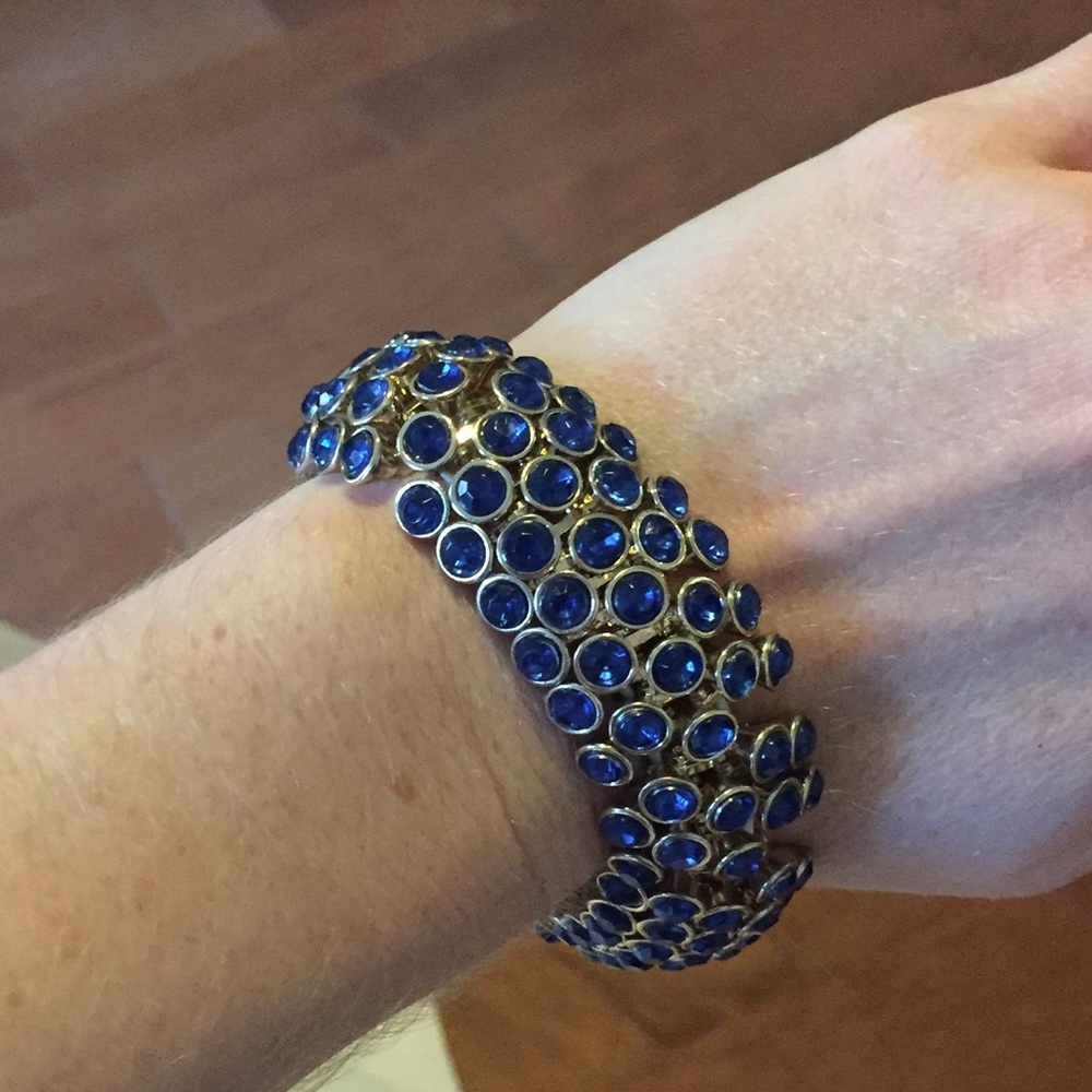 Blue braclet