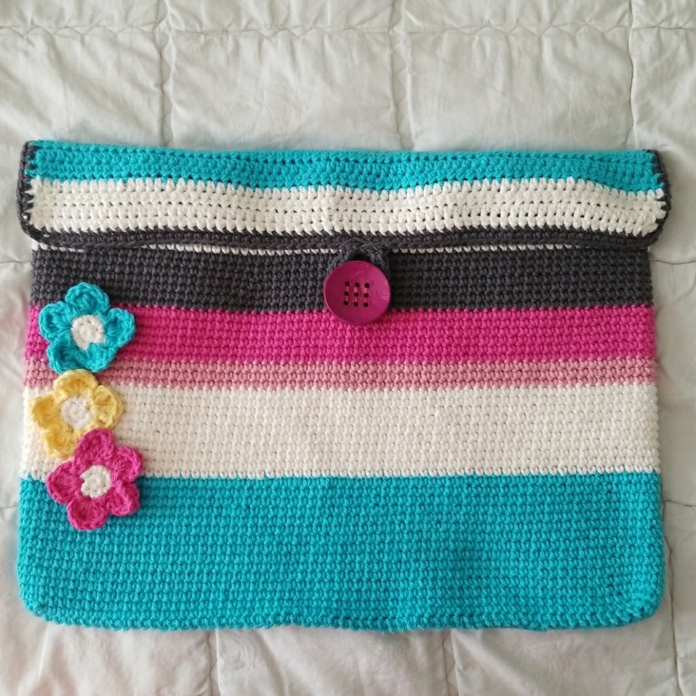💕NEW💕 Handmade Crochet Bag/Pouch