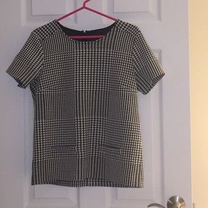 Ann Taylor houndstooth short sleeve sweater