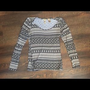Eased BKE Long Sleeve Shirt Black And White Small