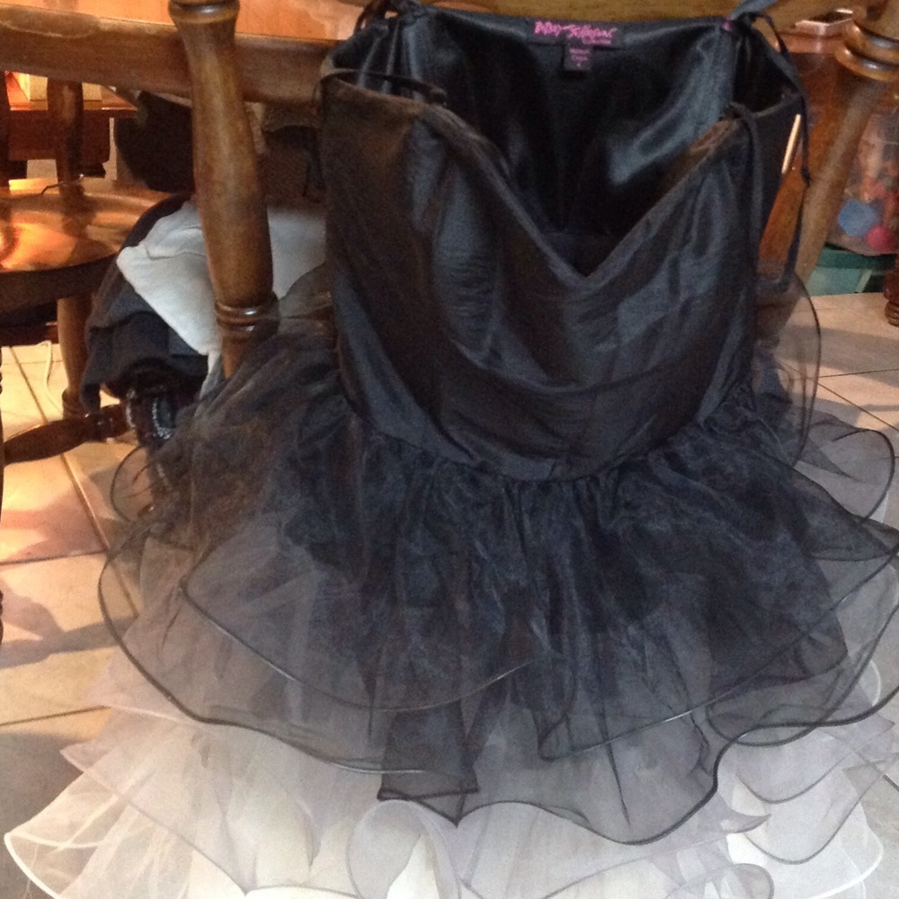 Betsey Johnson dress