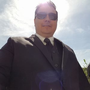 Meet your Posher, Luis
