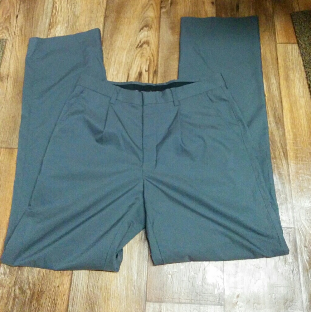 Nike (Tiger woods)dry fit dress pants