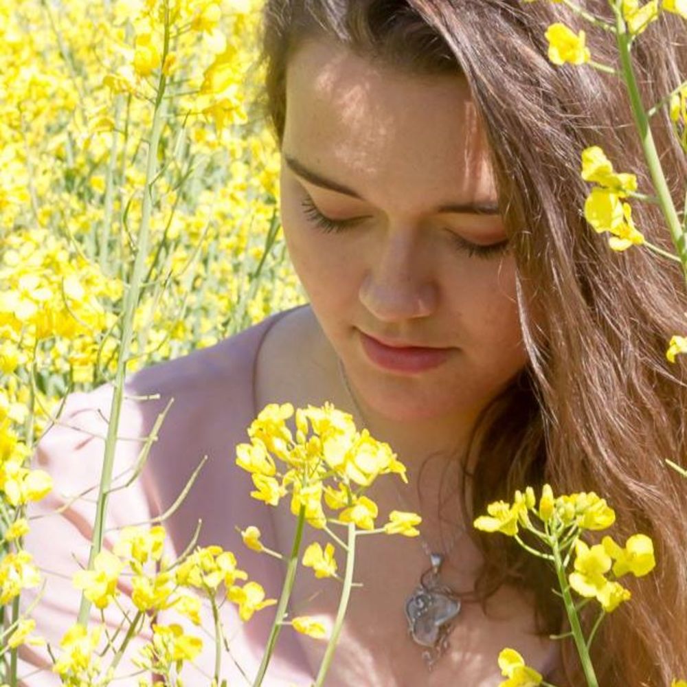 Meet your Posher, Alexi