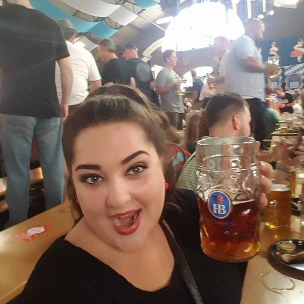 Meet your Posher, Corrina