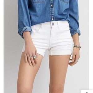 American Eagle high-waisted white shorts