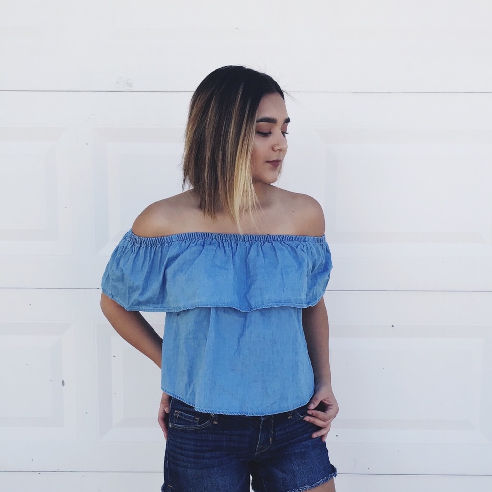 Of the shoulder top