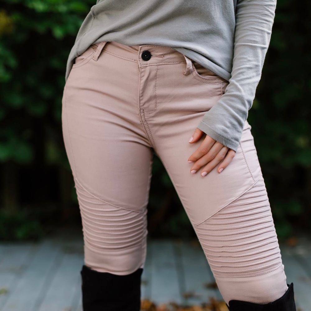 SoldOut11thStreet - Picture 5 of 6