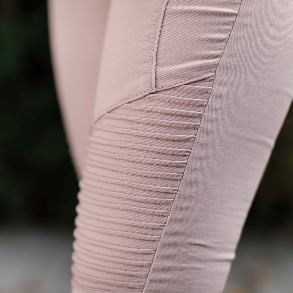 SoldOut11thStreet - Picture 4 of 6