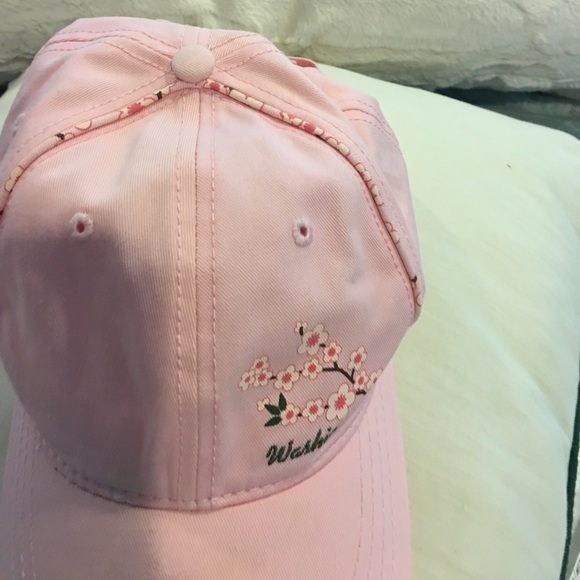 Hat - Picture 3 of 6