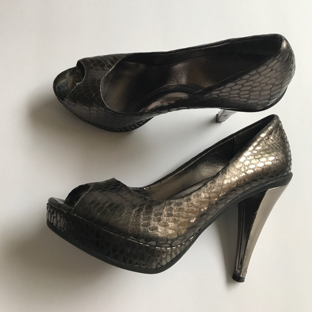 Kenneth Cole Heels