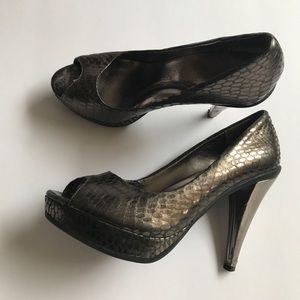 Kenneth Cole Heels