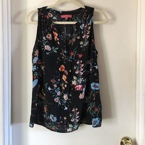 Black floral print sleeveless blouse sz m