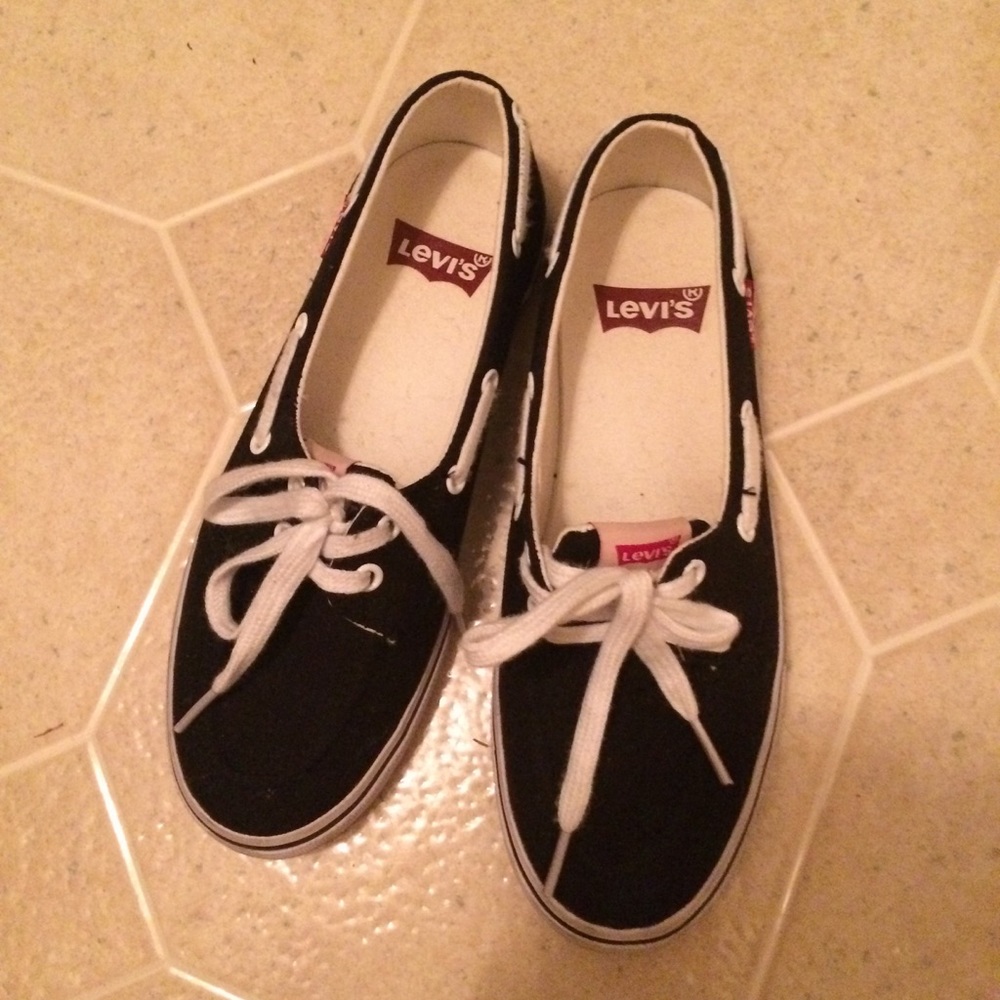 👞 Levi Shoes