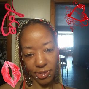 Meet your Posher, Tamila