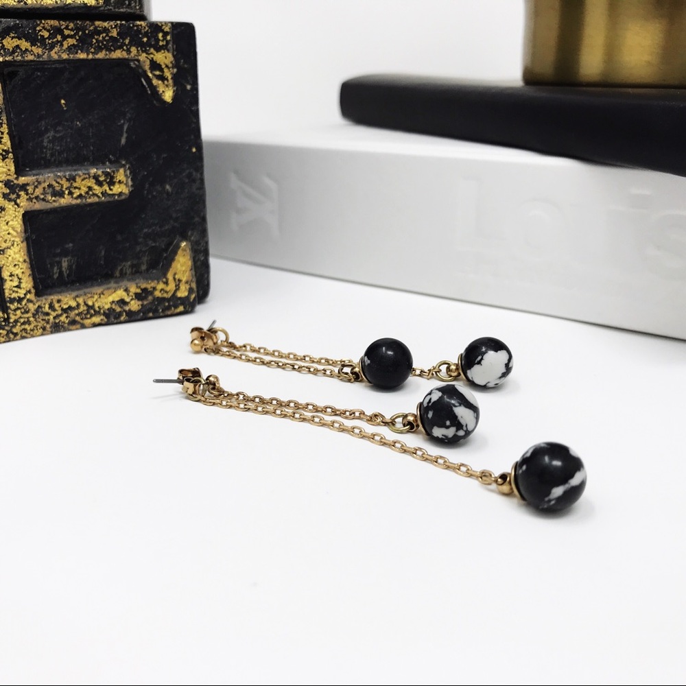 | NATURAL STONE STATEMENT EARRINGS |