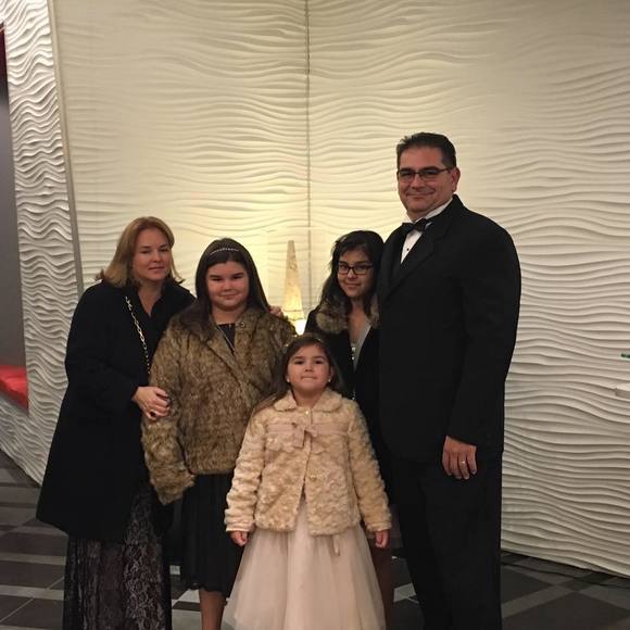 Meet your Posher, Rolando - Picture 1 of 1