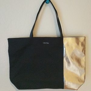 🎃⬇️NWOT Calvin Klein tote