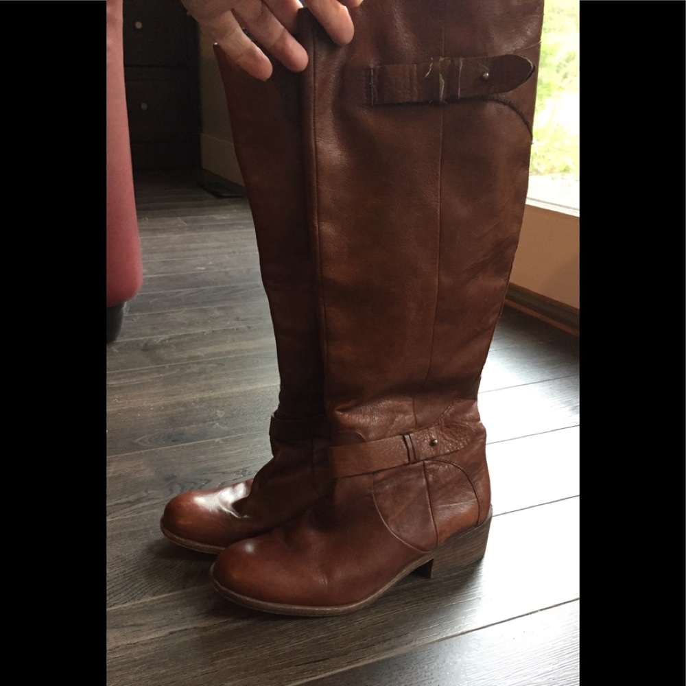 Dolce Vita distressed leather boots